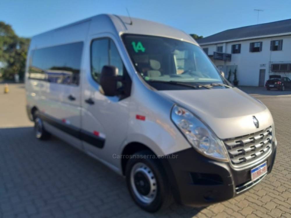 RENAULT - MASTER - 2013/2014 - Prata - Sob Consulta