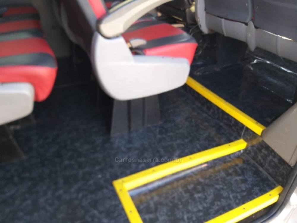 RENAULT - MASTER - 2013/2014 - Prata - Sob Consulta