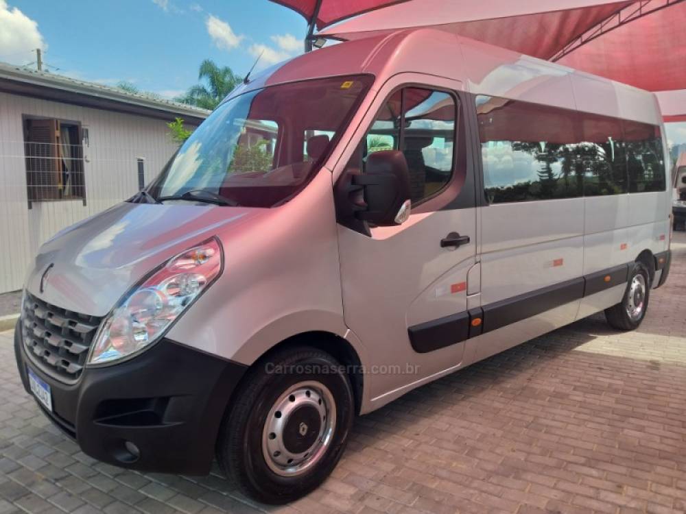 RENAULT - MASTER - 2014/2015 - Prata - Sob Consulta
