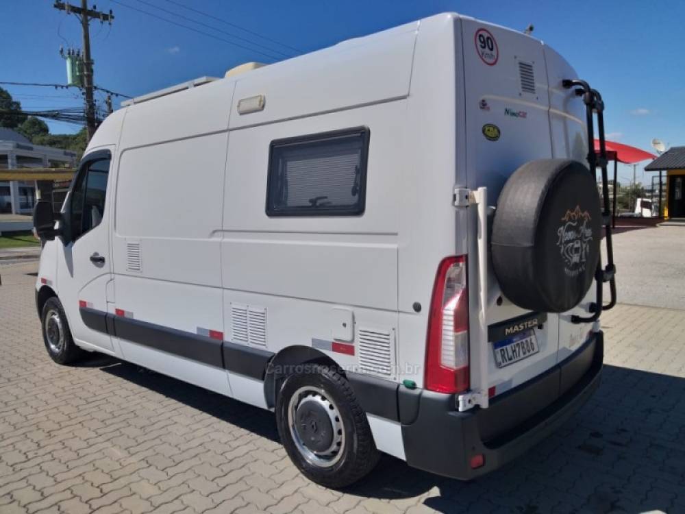 RENAULT - MASTER - 2021/2022 - Branca - Sob Consulta