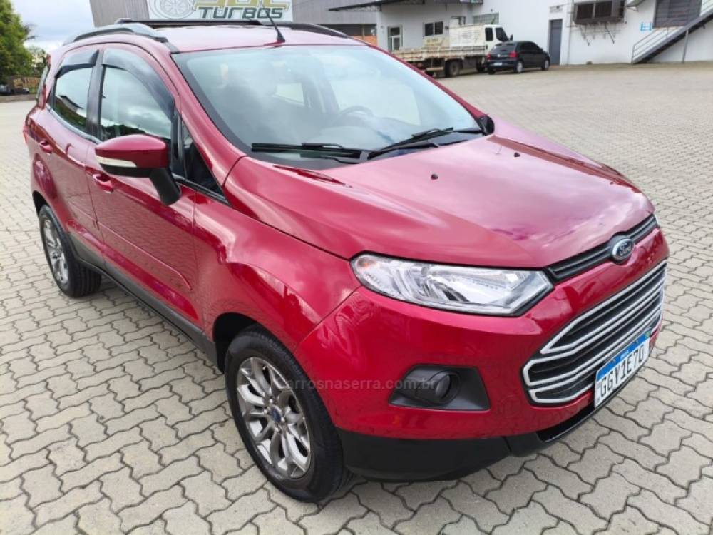 FORD - ECOSPORT - 2016/2017 - Vermelha - R$ 59.800,00