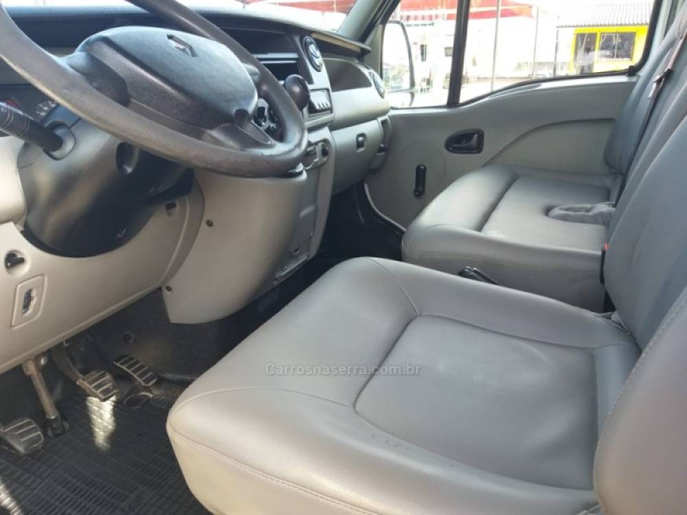 RENAULT - MASTER - 2010/2011 - Branca - Sob Consulta