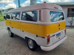 VOLKSWAGEN - KOMBI - 2013/2014 - Branca - Sob Consulta
