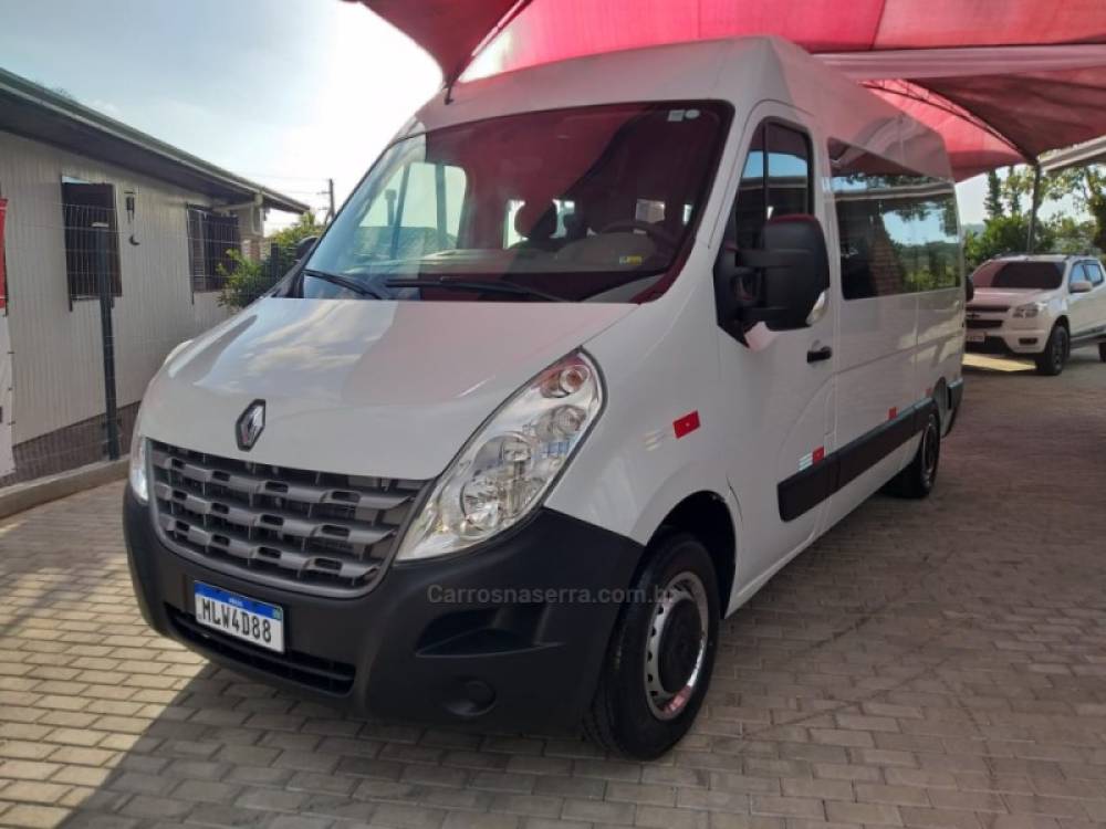 RENAULT - MASTER - 2013/2014 - Branca - Sob Consulta