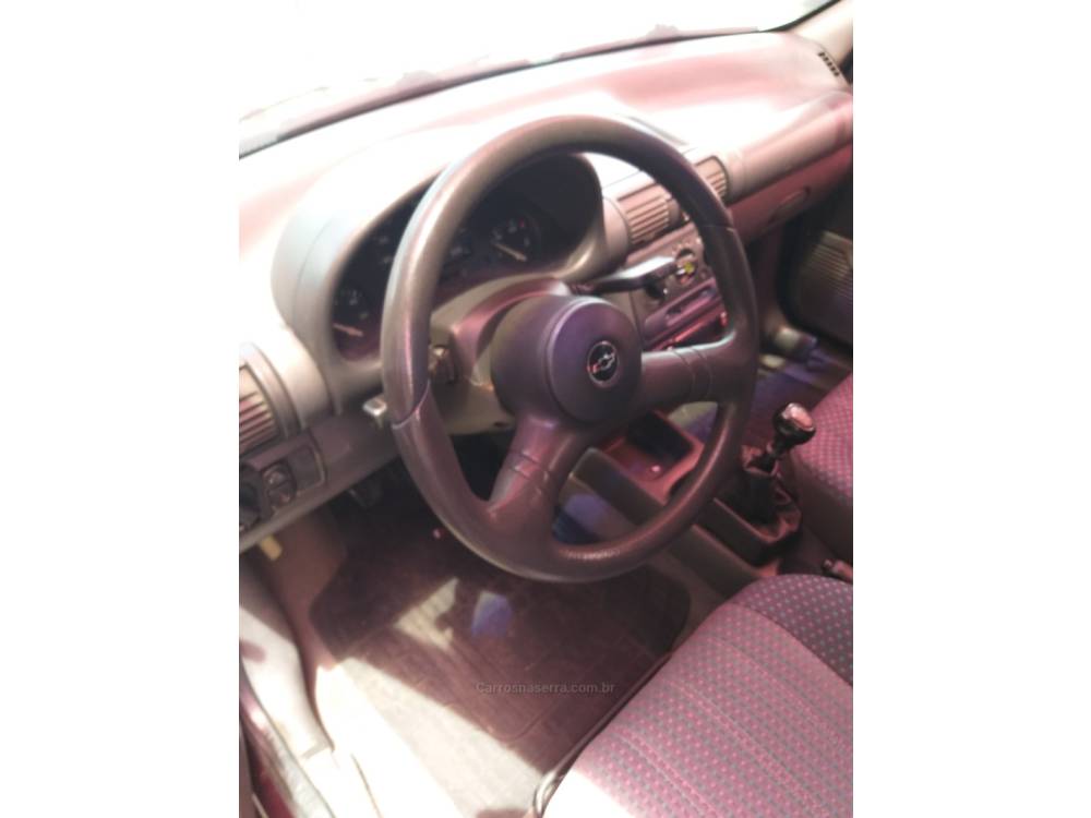 CHEVROLET - CORSA - 1997/1997 - Roxa - R$ 16.500,00