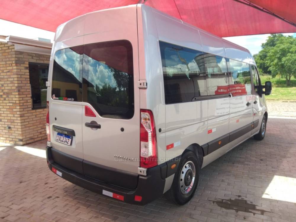 RENAULT - MASTER - 2014/2015 - Prata - Sob Consulta