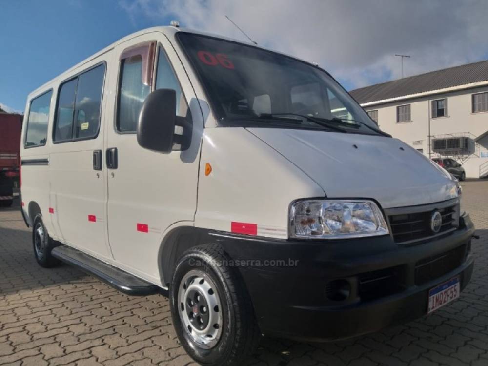 FIAT - DUCATO - 2005/2006 - Branca - Sob Consulta