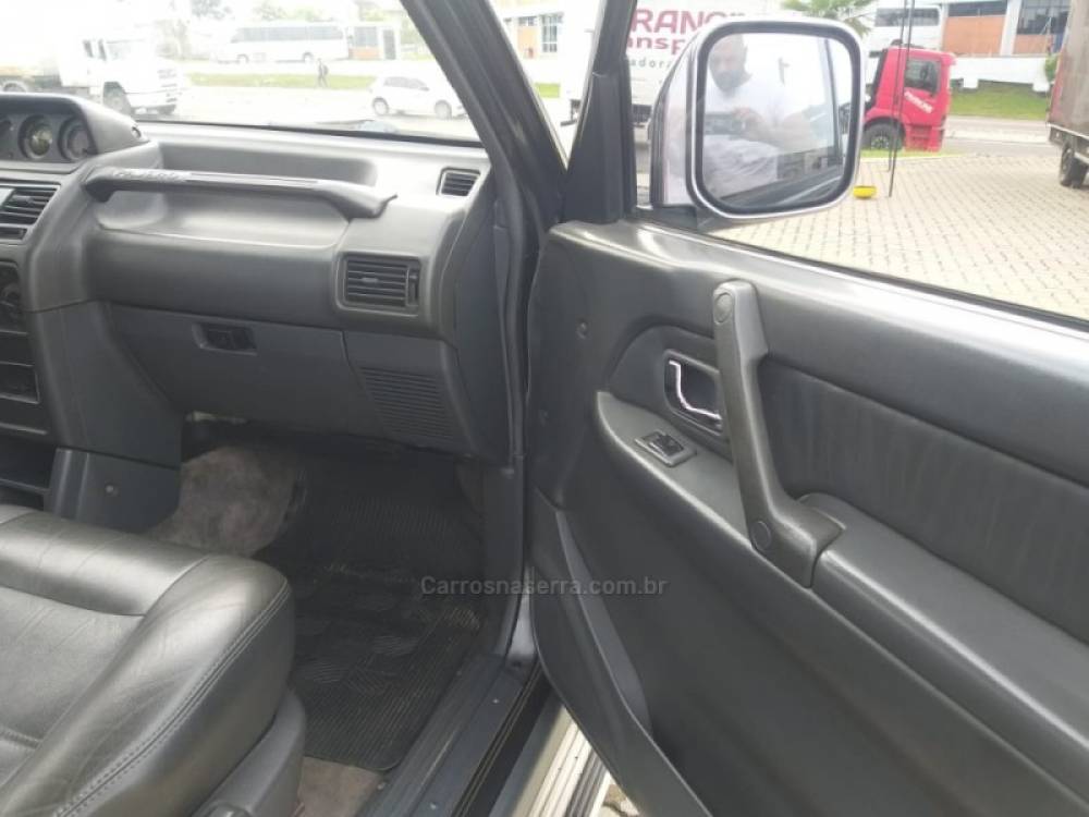 MITSUBISHI - PAJERO - 1992/1993 - Cinza - Sob Consulta