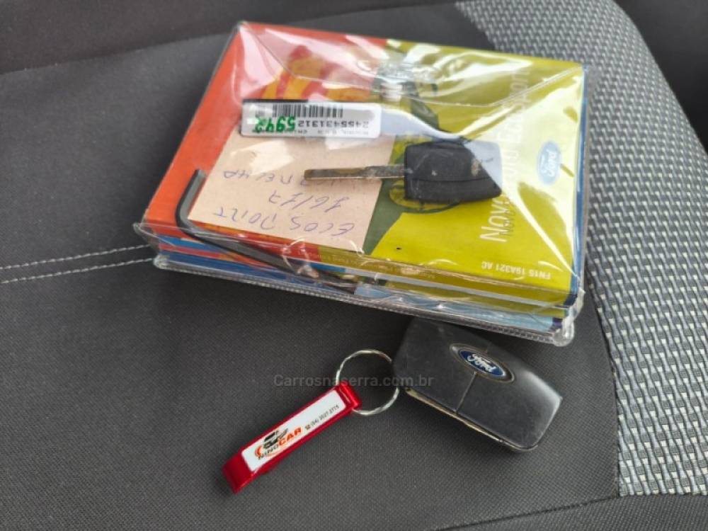 FORD - ECOSPORT - 2016/2017 - Vermelha - R$ 59.800,00