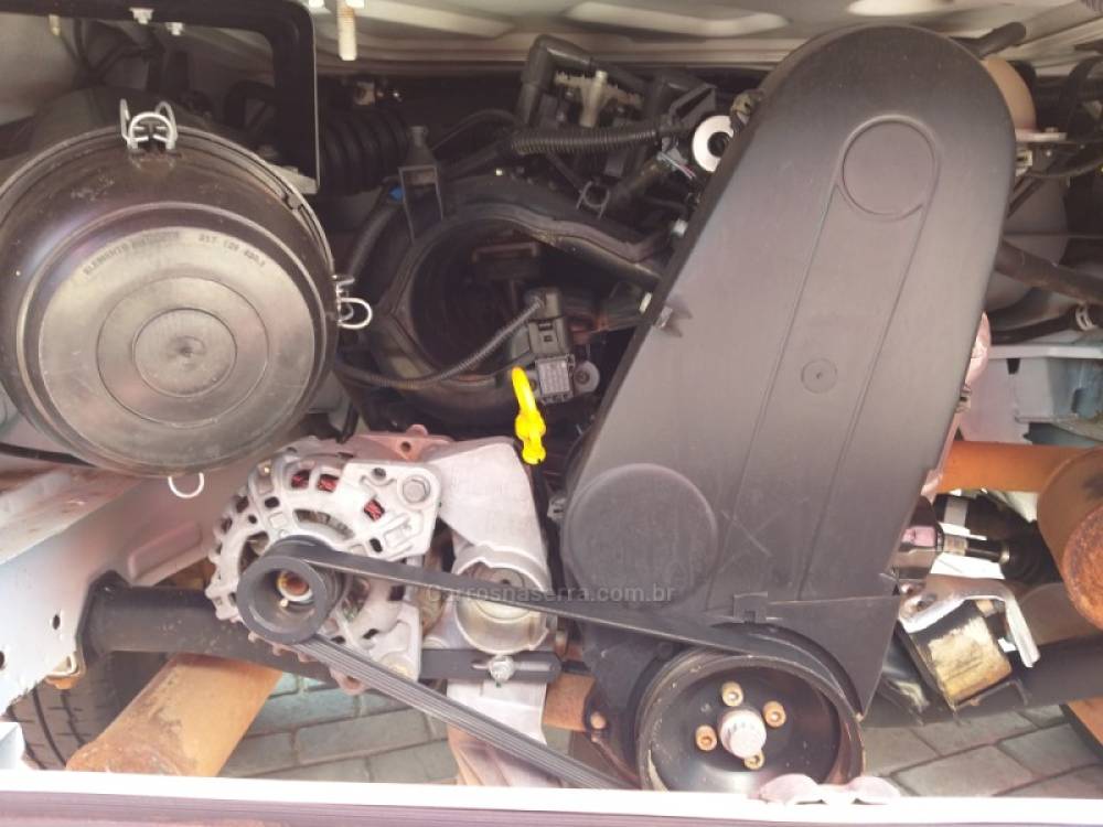 VOLKSWAGEN - KOMBI - 2013/2014 - Branca - Sob Consulta