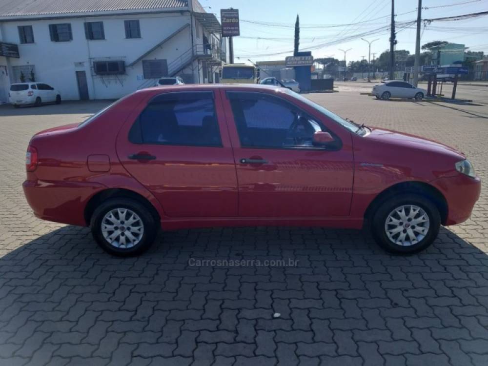 FIAT - SIENA - 2008/2008 - Vermelha - R$ 21.500,00