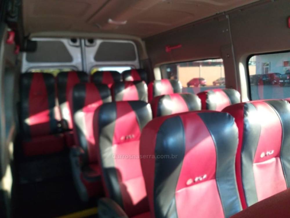 RENAULT - MASTER - 2013/2014 - Prata - Sob Consulta