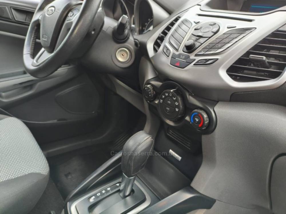 FORD - ECOSPORT - 2016/2017 - Vermelha - R$ 59.800,00