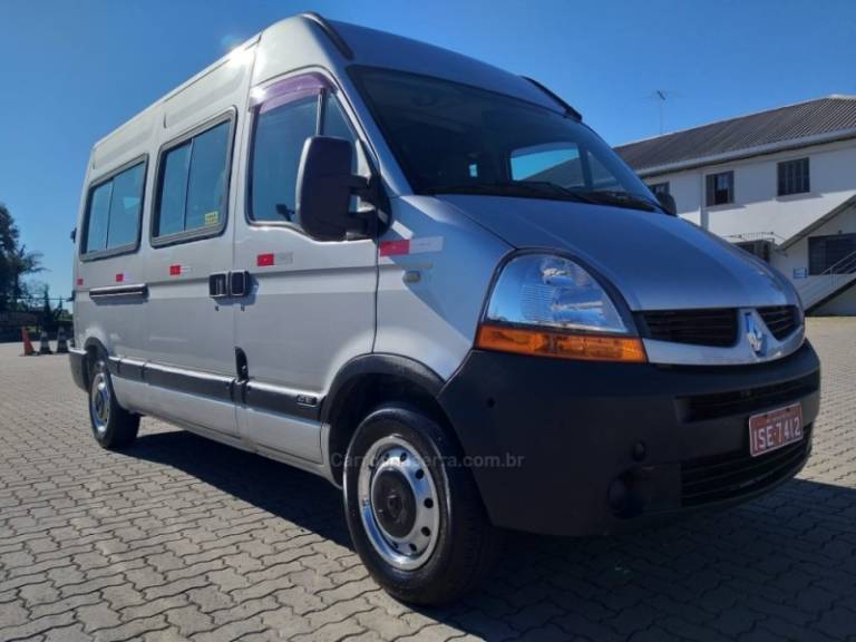 RENAULT - MASTER - 2011/2011 - Prata - Sob Consulta